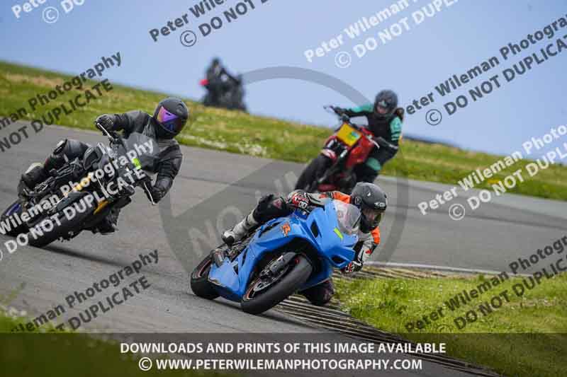 anglesey no limits trackday;anglesey photographs;anglesey trackday photographs;enduro digital images;event digital images;eventdigitalimages;no limits trackdays;peter wileman photography;racing digital images;trac mon;trackday digital images;trackday photos;ty croes